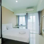 Modern And Comfy Studio Apartment Grand Dhika City By Travelio