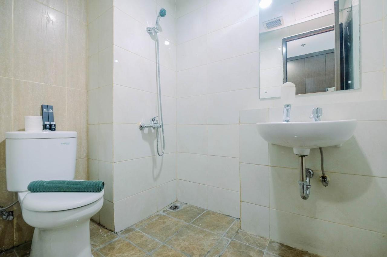 Modern And Comfy Grand Dhika By Travelio Apartemen *